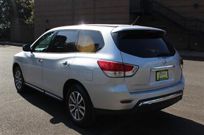 2013 Nissan Pathfinder S   - Photo 3 - Salem, OR 97317