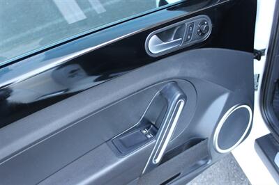 2012 Volkswagen Beetle-Classic Turbo PZEV   - Photo 11 - Salem, OR 97317
