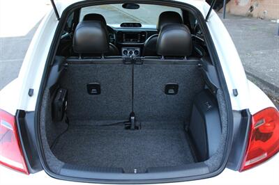 2012 Volkswagen Beetle-Classic Turbo PZEV   - Photo 14 - Salem, OR 97317