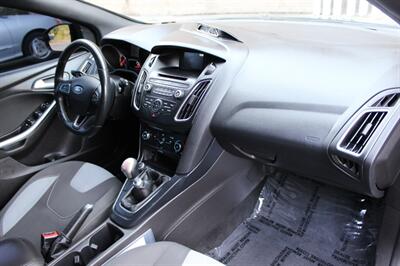 2017 Ford Focus ST   - Photo 17 - Salem, OR 97317
