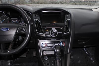 2017 Ford Focus SEL - Photo 14 - Salem, OR 97317