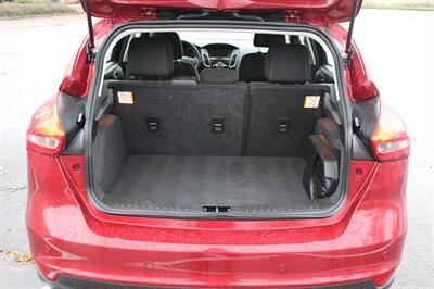 2017 Ford Focus SEL - Photo 15 - Salem, OR 97317