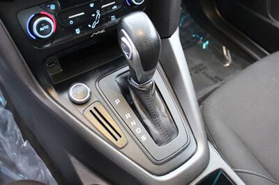 2017 Ford Focus SEL - Photo 12 - Salem, OR 97317