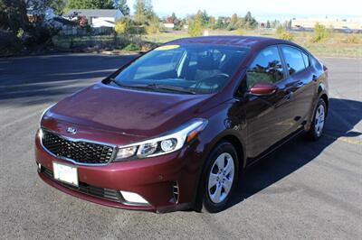 2017 Kia Forte LX   - Photo 2 - Salem, OR 97317