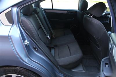 2017 Subaru Legacy 2.5i Premium   - Photo 15 - Salem, OR 97317