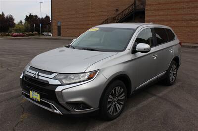 2019 Mitsubishi Outlander SE   - Photo 2 - Salem, OR 97317