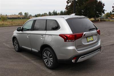 2019 Mitsubishi Outlander SE   - Photo 3 - Salem, OR 97317
