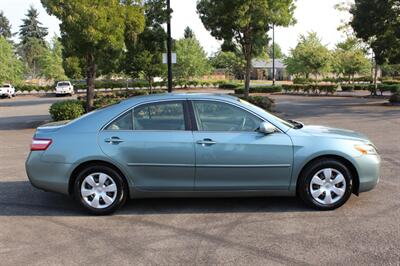 2009 Toyota Camry LE   - Photo 5 - Salem, OR 97317
