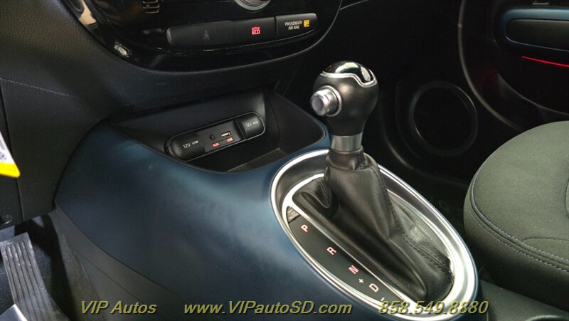 2015 Kia Soul + - Photo 19 - San Diego, CA 92126