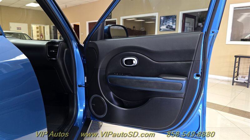 2015 Kia Soul + - Photo 12 - San Diego, CA 92126