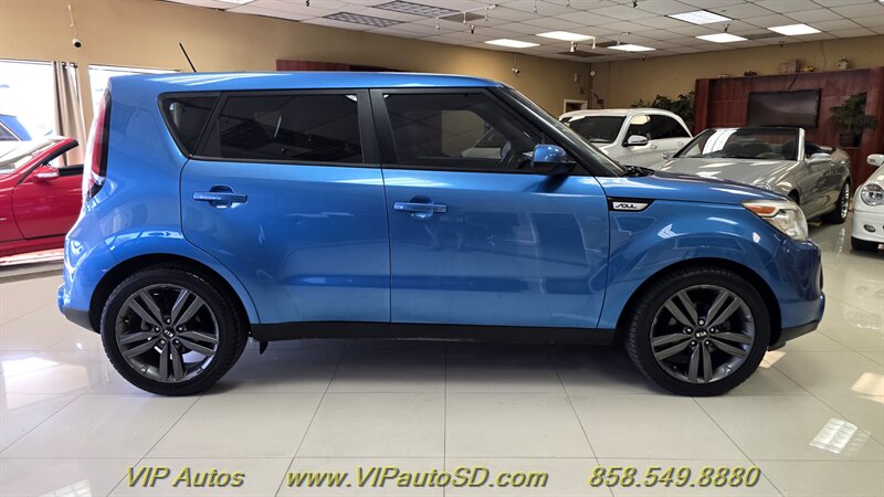 2015 Kia Soul + - Photo 5 - San Diego, CA 92126