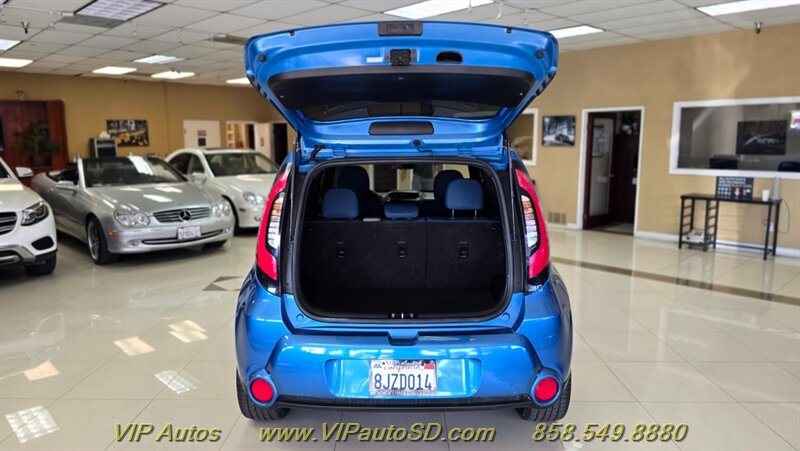 2015 Kia Soul + - Photo 10 - San Diego, CA 92126