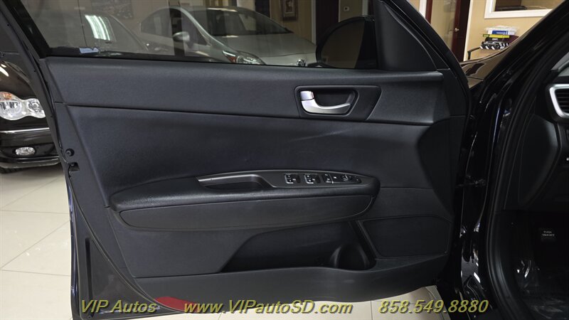 2020 Kia Optima Special Edition - Photo 10 - San Diego, CA 92126