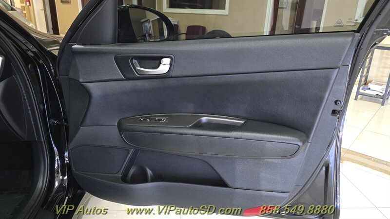 2020 Kia Optima Special Edition - Photo 11 - San Diego, CA 92126
