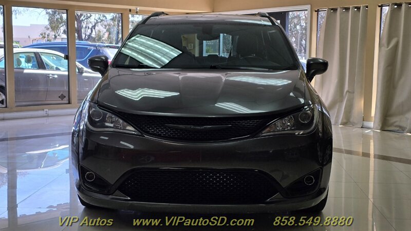 2019 Chrysler Pacifica Touring L - Photo 10 - San Diego, CA 92126