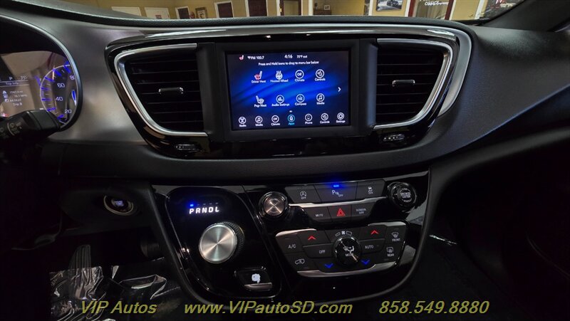 2019 Chrysler Pacifica Touring L - Photo 29 - San Diego, CA 92126
