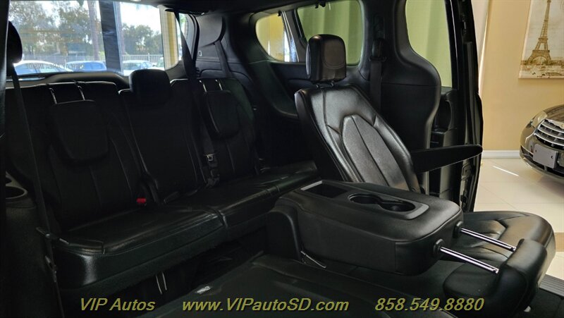 2019 Chrysler Pacifica Touring L - Photo 20 - San Diego, CA 92126