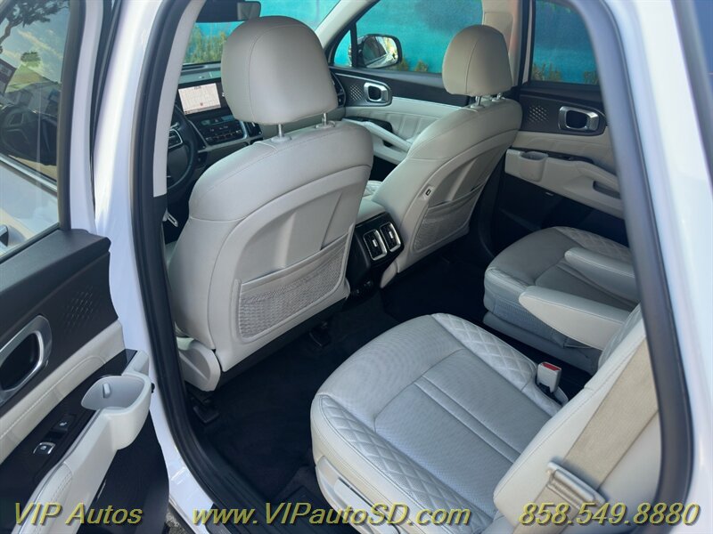 2022 Kia Sorento SX Prestige   - Photo 8 - San Diego, CA 92104