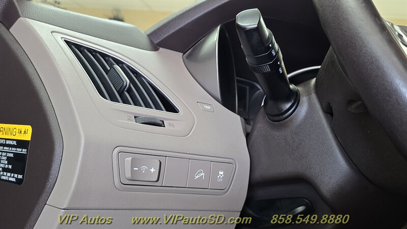2011 Hyundai TUCSON GLS - Photo 25 - San Diego, CA 92126
