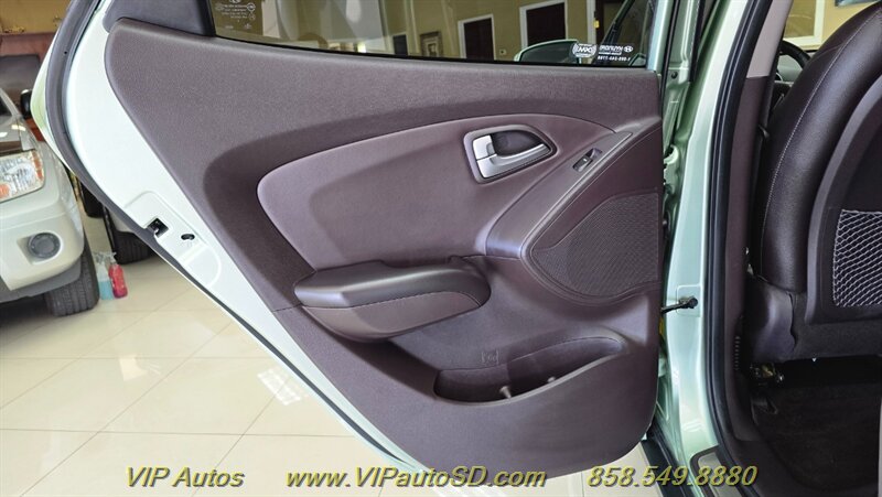 2011 Hyundai TUCSON GLS - Photo 17 - San Diego, CA 92126