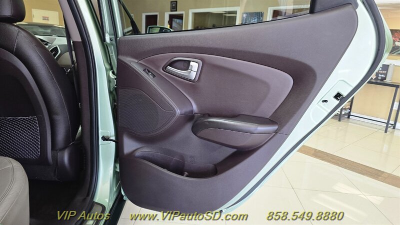 2011 Hyundai TUCSON GLS - Photo 18 - San Diego, CA 92126
