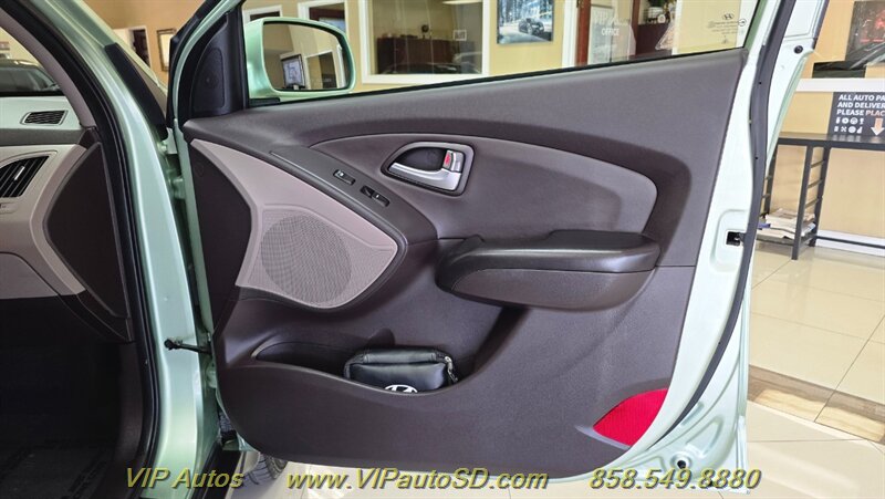 2011 Hyundai TUCSON GLS - Photo 15 - San Diego, CA 92126