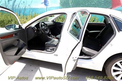 2012 Volkswagen Passat SEL Premium PZEV   - Photo 6 - San Diego, CA 92104