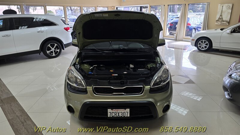 2013 Kia Soul + - Photo 10 - San Diego, CA 92126