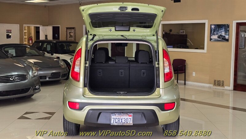 2013 Kia Soul + - Photo 9 - San Diego, CA 92126