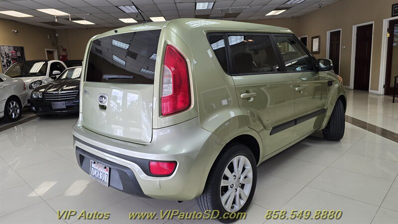 2013 Kia Soul + - Photo 4 - San Diego, CA 92126
