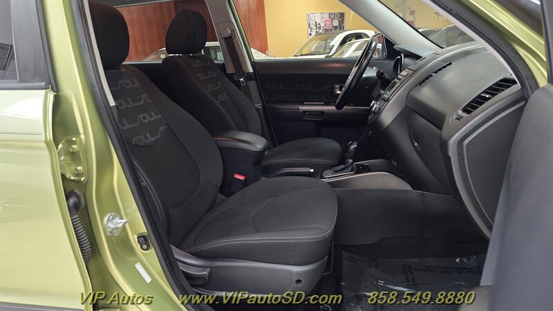 2013 Kia Soul + - Photo 16 - San Diego, CA 92126
