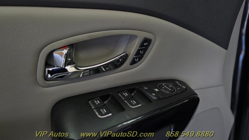 2017 Kia Sedona EX - Photo 24 - San Diego, CA 92126