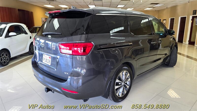 2017 Kia Sedona EX - Photo 3 - San Diego, CA 92126