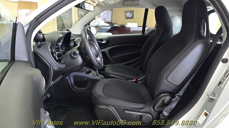 2018 Smart fortwo electric drive passion - Photo 11 - San Diego, CA 92126