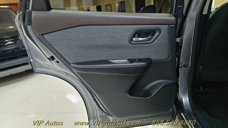 2023 Nissan Rogue SV - Photo 13 - San Diego, CA 92126