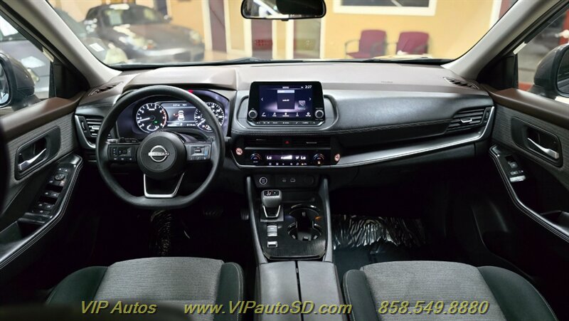 2023 Nissan Rogue SV - Photo 18 - San Diego, CA 92126