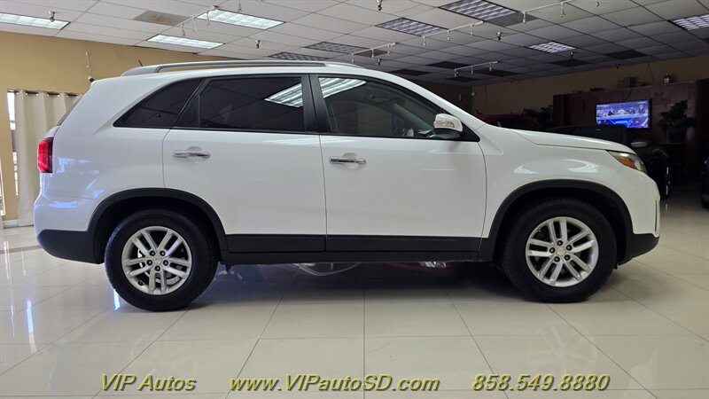 2014 Kia Sorento LX - Photo 5 - San Diego, CA 92126