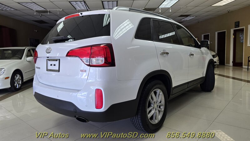 2014 Kia Sorento LX - Photo 4 - San Diego, CA 92126