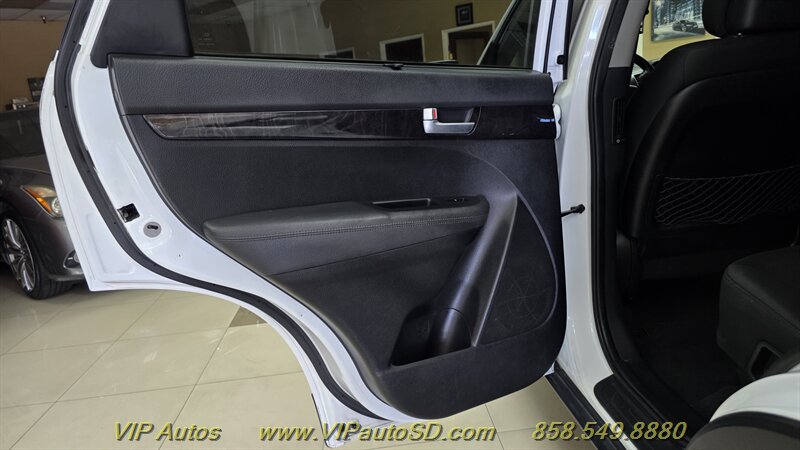2014 Kia Sorento LX - Photo 13 - San Diego, CA 92126