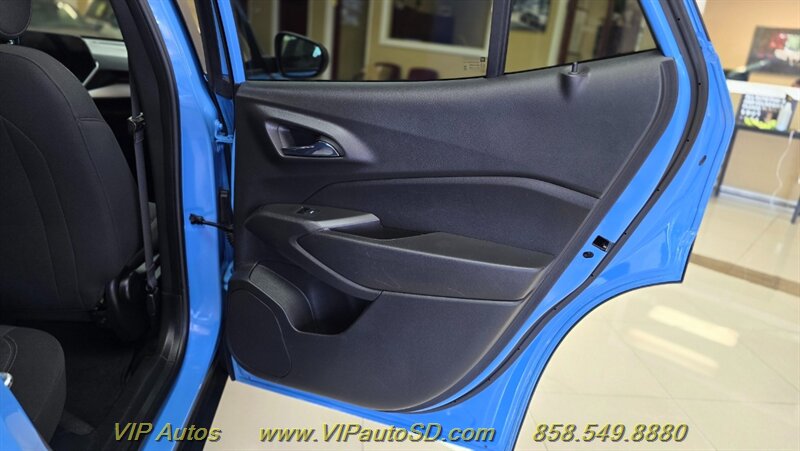 2024 Chevrolet Trax RS - Photo 13 - San Diego, CA 92126