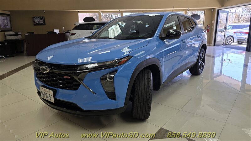 2024 Chevrolet Trax RS - Photo 2 - San Diego, CA 92126