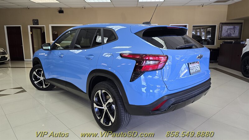 2024 Chevrolet Trax RS - Photo 4 - San Diego, CA 92126