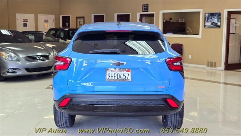 2024 Chevrolet Trax RS - Photo 7 - San Diego, CA 92126