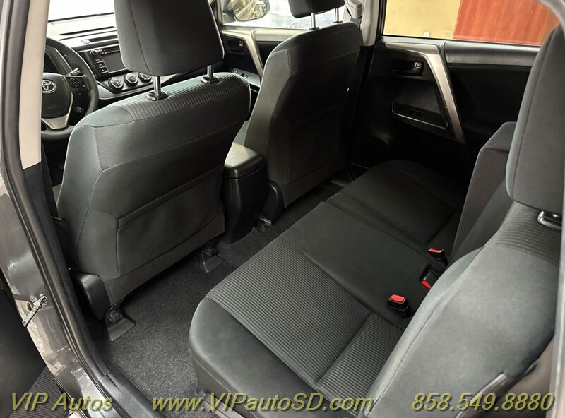 2018 Toyota RAV4 LE - Photo 8 - San Diego, CA 92126