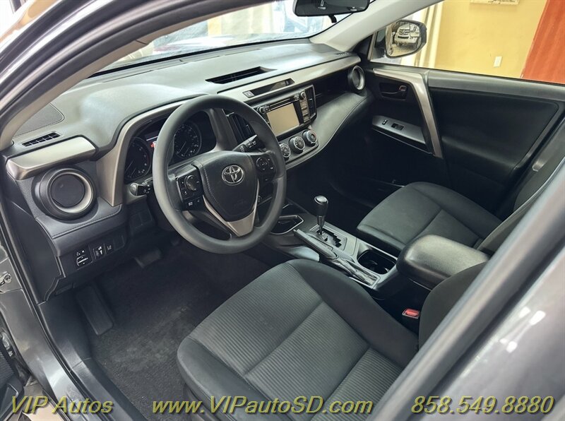 2018 Toyota RAV4 LE - Photo 7 - San Diego, CA 92126