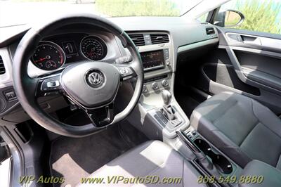 2015 Volkswagen Golf SportWagen TSI S   - Photo 15 - San Diego, CA 92104