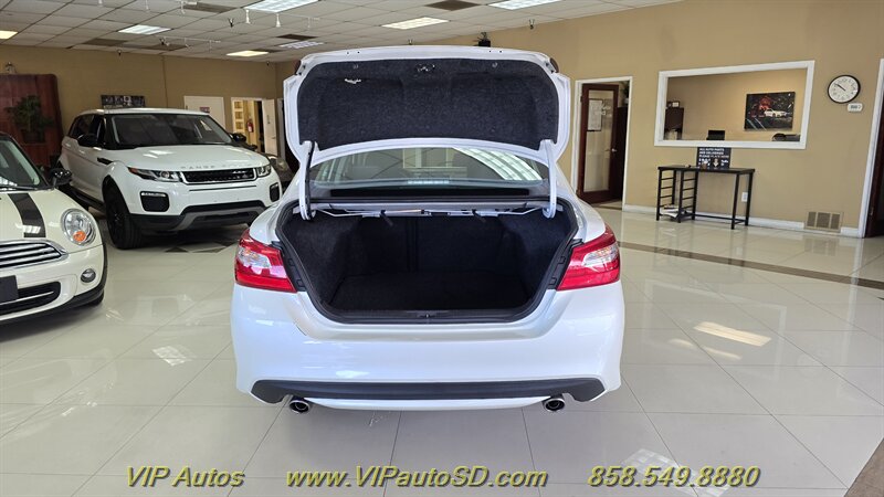 2017 Nissan Altima 2.5 SV - Photo 9 - San Diego, CA 92126