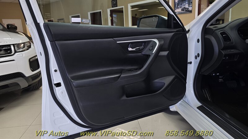2017 Nissan Altima 2.5 SV - Photo 13 - San Diego, CA 92126