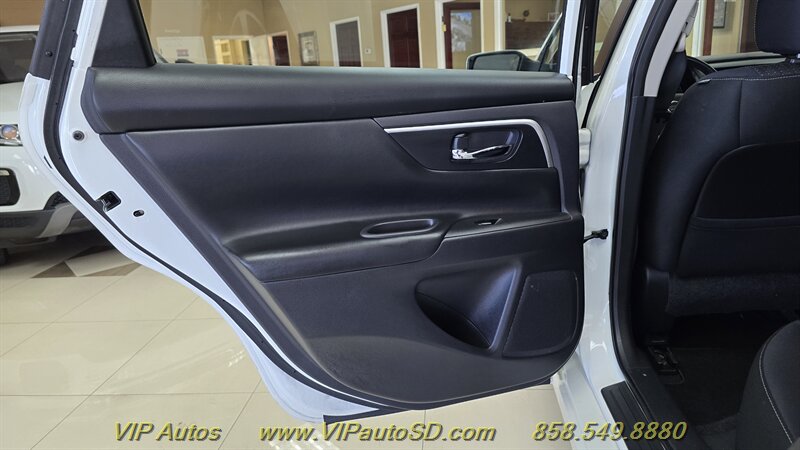 2017 Nissan Altima 2.5 SV - Photo 15 - San Diego, CA 92126