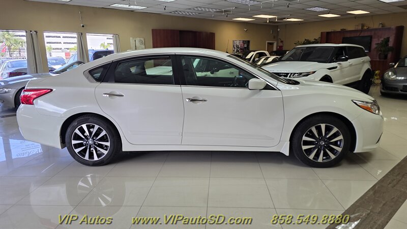 2017 Nissan Altima 2.5 SV - Photo 5 - San Diego, CA 92126